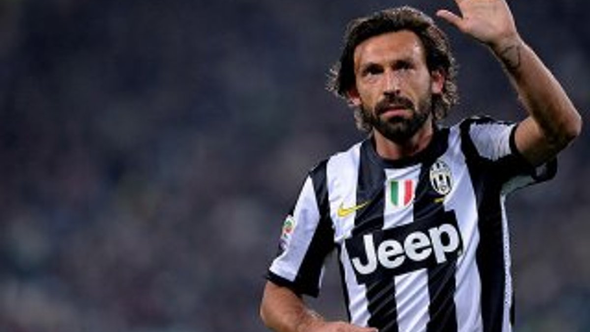 Andrea Pirlo futbolu bıraktı