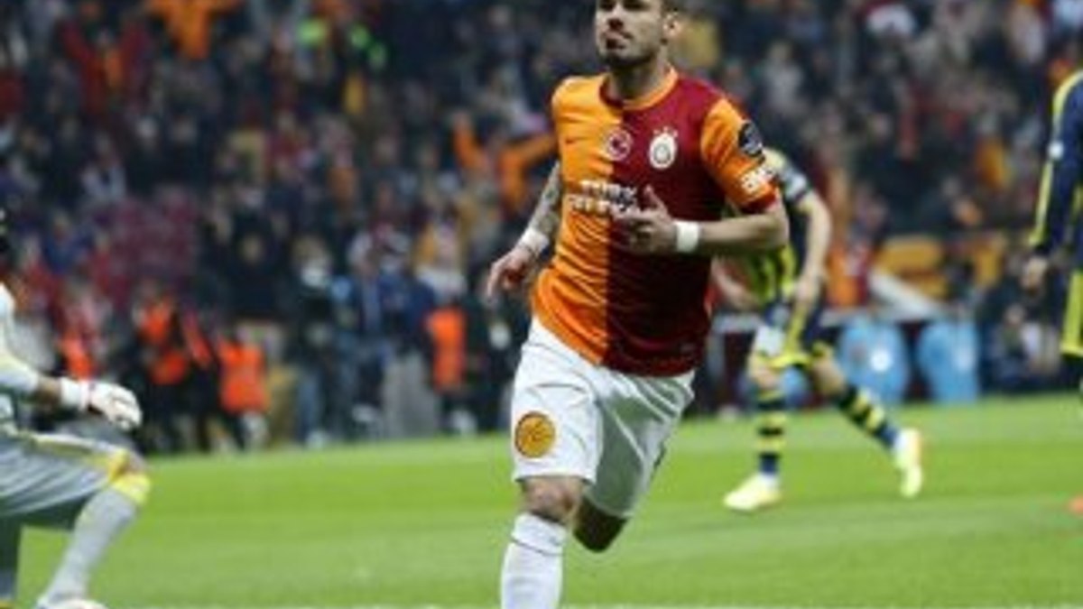 Sneijder: Fenerbahçe'ye attığım golleri unutamıyorum