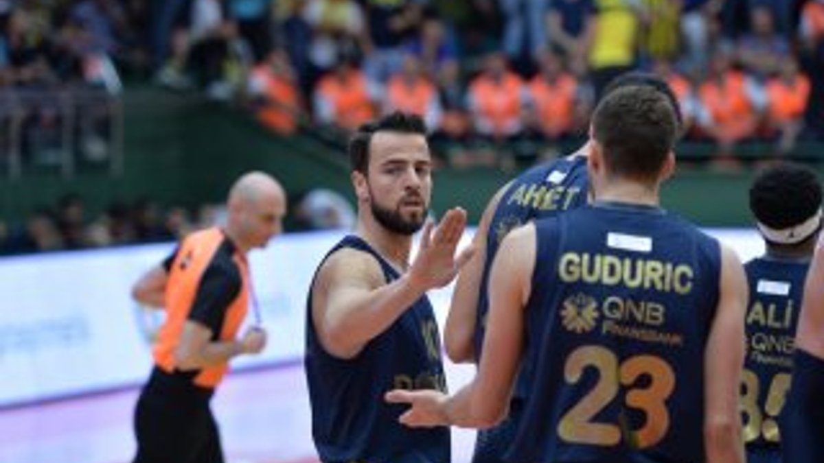 Basketbolda ilk finalist Fenerbahçe Doğuş