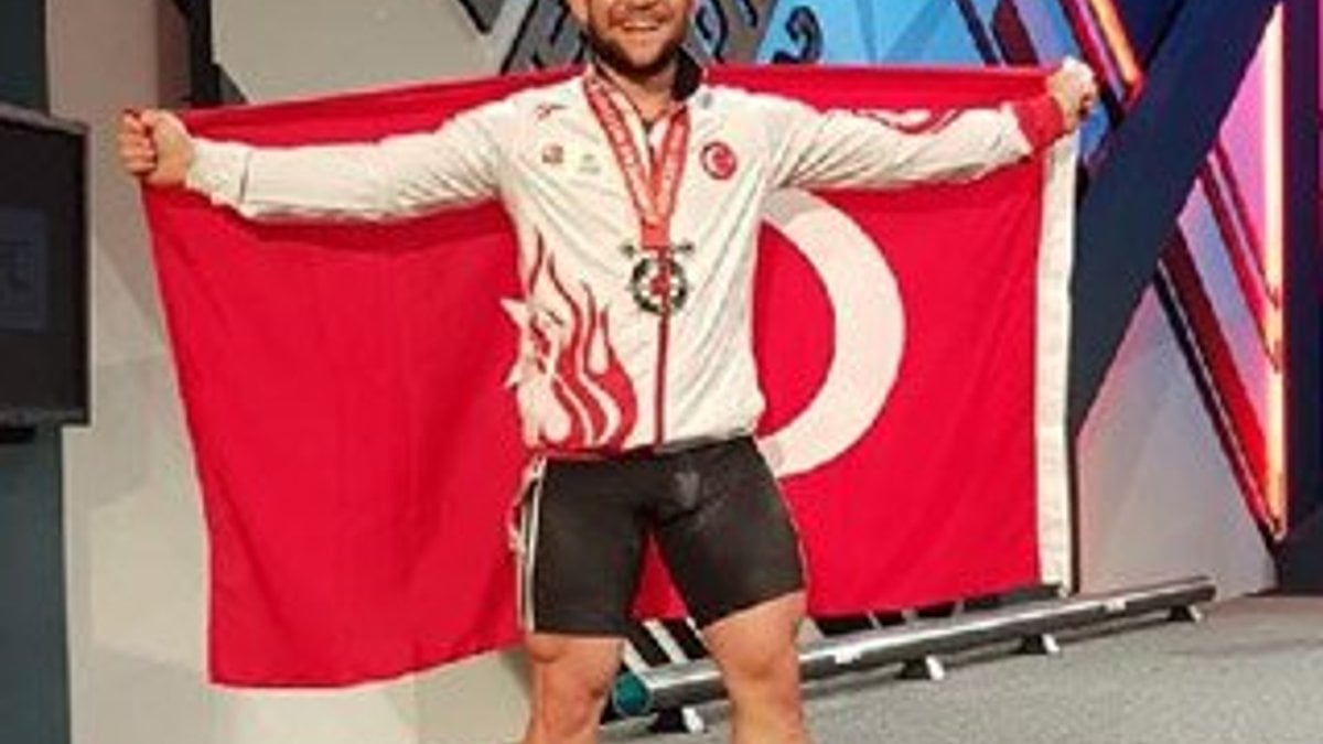 Milli halterci Celil Erdoğdu Avrupa ikincisi