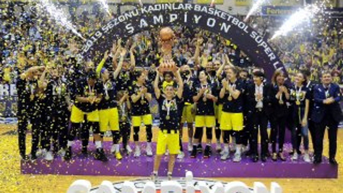 Kadın Basketbolda şampiyon Fenerbahçe