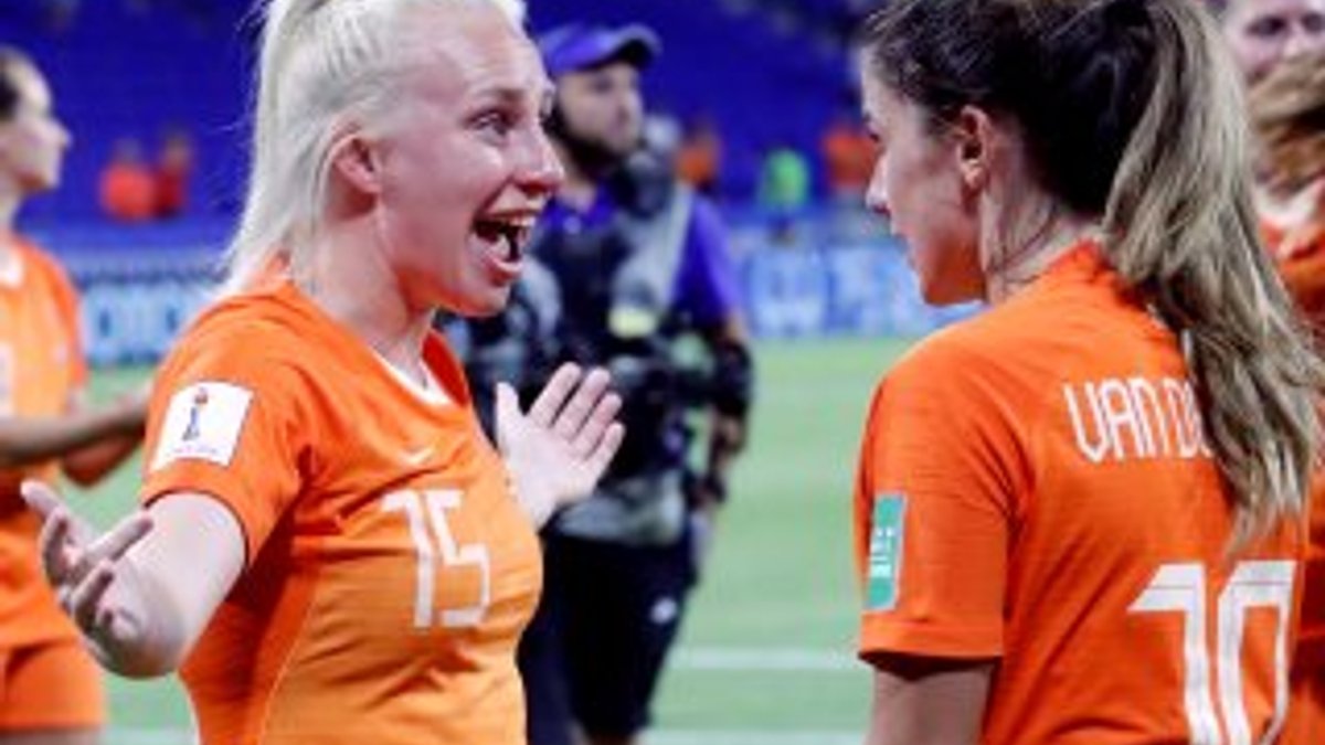 Kadınlar Dünya Kupasında Hollanda finalde