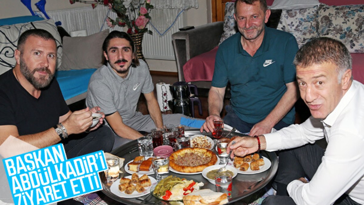 Ahmet Ağaoğlu, Abdülkadir'i evinde ziyaret etti