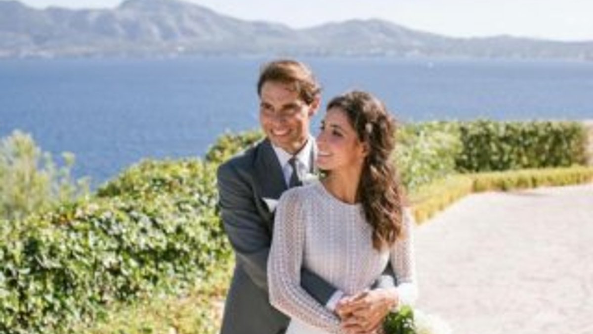 Nadal, 14 yıllık sevgilisiyle evlendi
