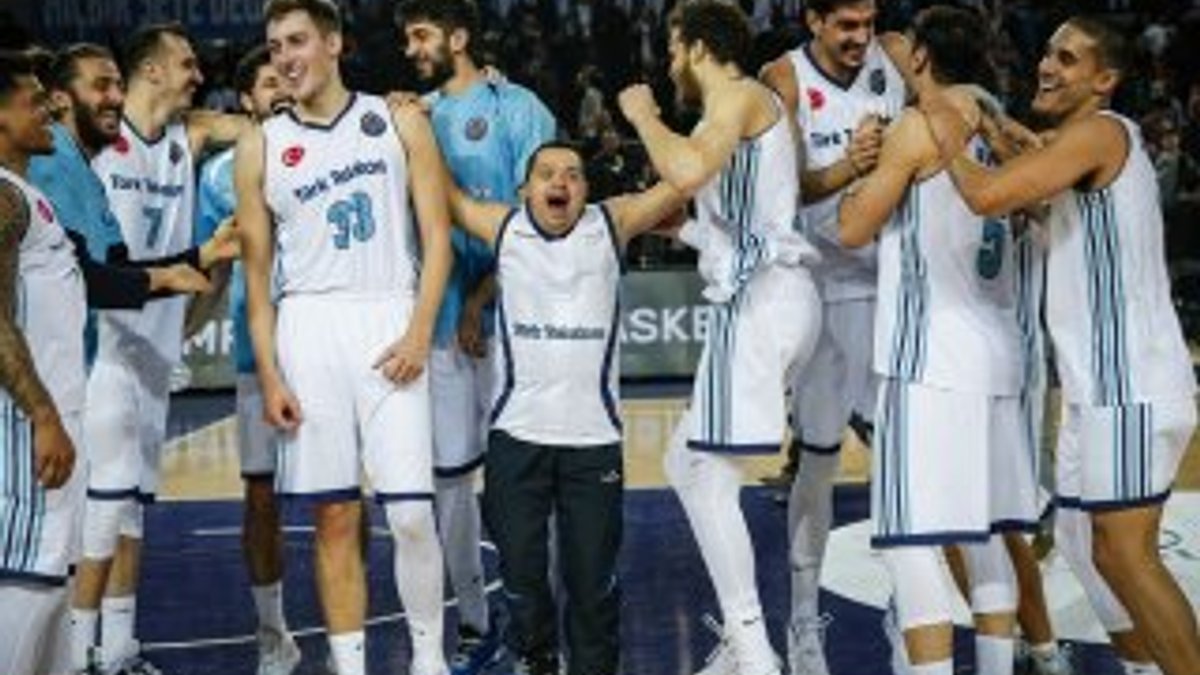 Türk Telekom Şampiyonlar Ligi'nde Filou'yu yendi