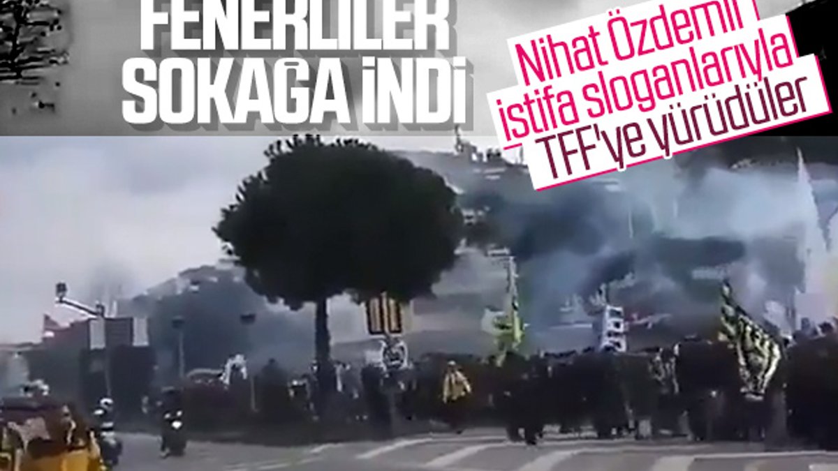 Fenerbahçeli taraftarlar TFF'yi protesto etti