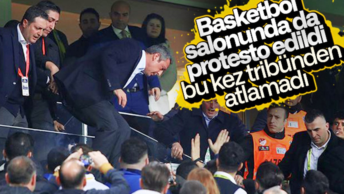 Fenerbahçeli taraftarlar Ali Koç'a tepki gösterdi