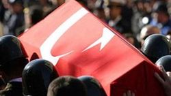 Nöbette rahatsızlanan Mehmetçik hastanede şehit oldu