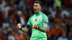 Fernando Muslera tarihe geçti