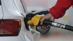 Benzine 17 kuruş zam: 12 Ocak'tan itibaren geçerli olacak