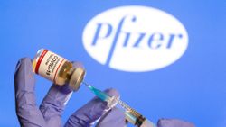AB Komisyonu'ndan, Pfizer/BioNTech'in aşısına dağıtım izni çıktı