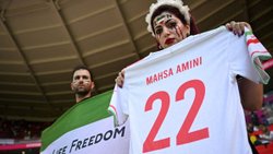 İran'da zorunlu başörtüsü uygulamasına yasal düzenleme