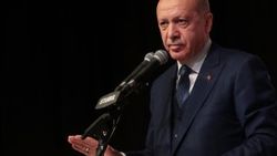 Erdoğan: Birileri istedi diye kabine değişmez