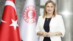 Pekcan: Hizmet ihracatında rekor kırdık