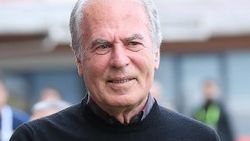 Mustafa Denizli damadına bakıyor
