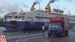 Yunanistan'daki göçmenler taşınıyor