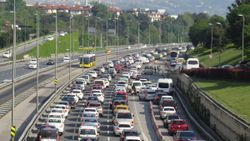 Köprü ve otoyolları kaçak kullananlara 4 katı ceza