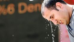 Antalya'da termometreler 42.7 dereceyi gösterdi