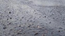 Denizli'de sıcaktan asfalt eridi