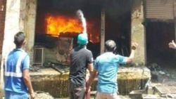 Hindistan'da boya dükkanı yandı: 7 ölü