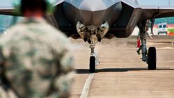 Demir: F-35'lerde üretim ortaklığımıza devam ederiz