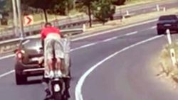Tekirdağ'da motosiklete varil yükleyip otoyola çıktılar