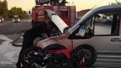 Van'da motosiklet ile kamyonet çarpıştı: 2 yaralı