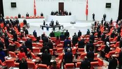 Ekonomiyi ilgilendiren torba yasa TBMM'de kabul edildi.