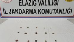 Elazığ'da Roma dönemine ait 20 sikke ele geçirildi