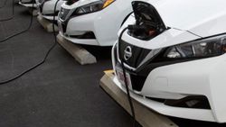 İngiltere, elektrikli araçların plakasını değiştiriyor