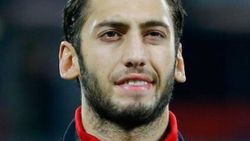 Hakan'ın menajeri: Şampiyonlar Ligi'nde oynamak istiyor