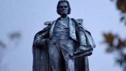 ABD'de köleci John Calhoun'un heykeli kaldırıldı