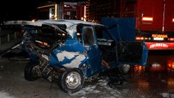Manisa'da iki otomobil çarpıştı: 1 ölü 1 ağır yaralı