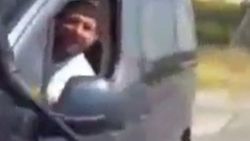 Mardin'de polis yolunu kaybeden adayı sınava yetiştirdi