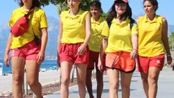 Antalya'da kadın cankurtaranlar göreve başladı