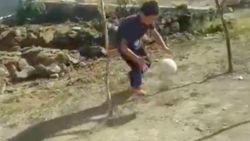 Ağrı'da öğrenciler köy okulunda parkur kurdu
