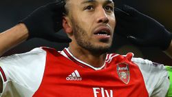 Aubameyang, Arsenal ile yeniden imzalıyor