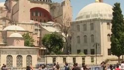 Ayasofya'da öğle ezanı okundu