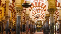 Papa'nın Ayasofya açıklaması, Kurtuba Camii'ni hatırlattı