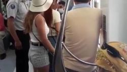 Antalya'da tramvayda maske gerginliği