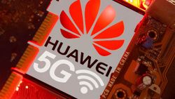 Trump: İngiltere'yi Huawei'den vazgeçirdim