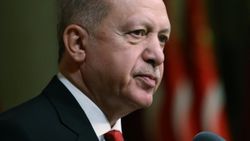 Cumhurbaşkanı Erdoğan, şehit aileleriyle buluştu