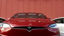 Elon Musk, Berlin'de kurulacak Tesla fabrikasını paylaştı