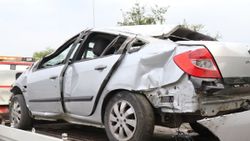 Anadolu Otoyolu'nda otomobil devrildi: 5 yaralı