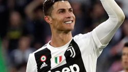 Cristiano Ronaldo'dan tarihi başarı