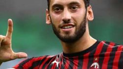 Pioli: Hakan Çalhanoğlu örnek bir oyuncu olabilir