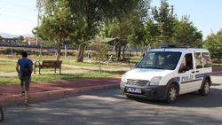 Kayseri'de bıçaklandığı belli olmasın diye üstü örtüldü