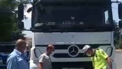 Plaka gizlemek için yapılan düzenek polisi şaşırttı