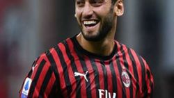 Hakan Çalhanoğlu, sözleşmesini uzatıyor