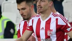 Emre Kılınç ve Mert Hakan Sivasspor'dan ayrıldı
